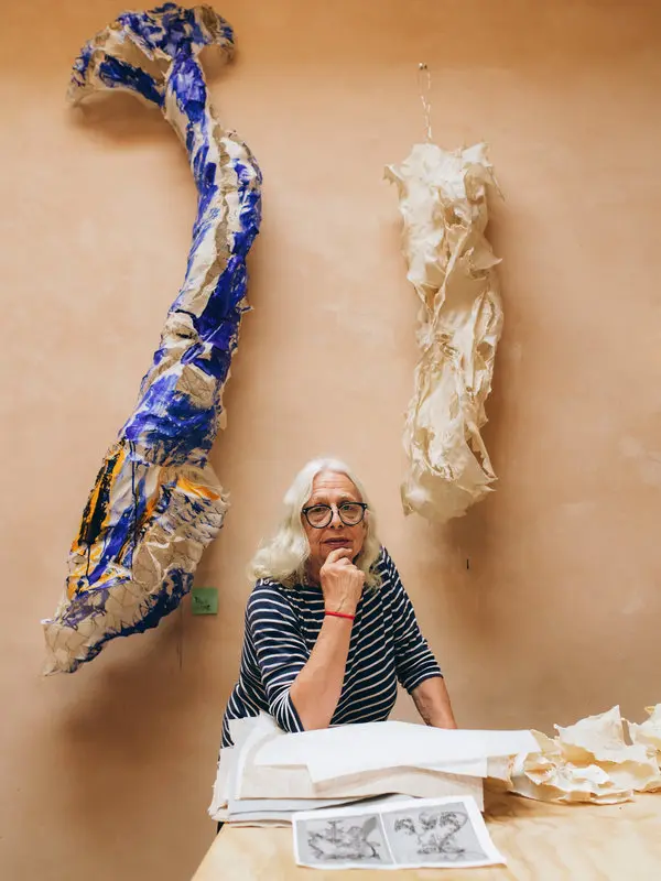 Lynda Benglis Biography