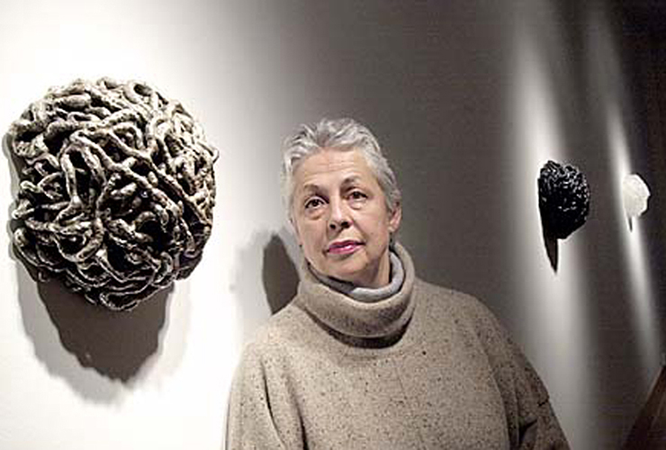 What is Lynda Benglis known for